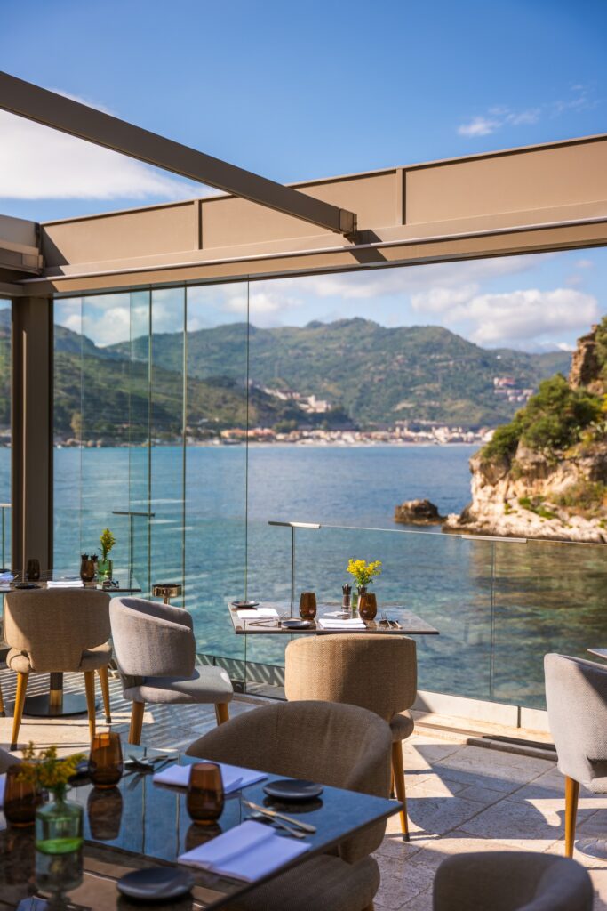 Atlantis Bay VRetreats 1