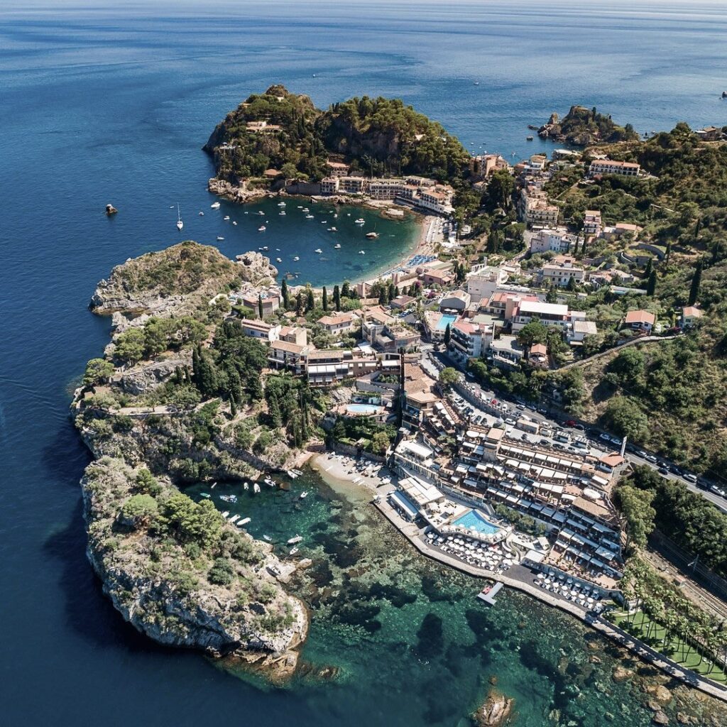 Atlantis Bay View of the Hotel
